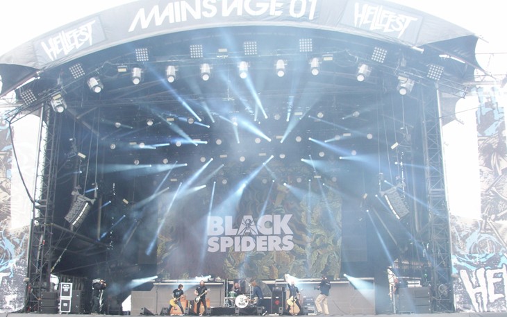 black spiders2.JPG